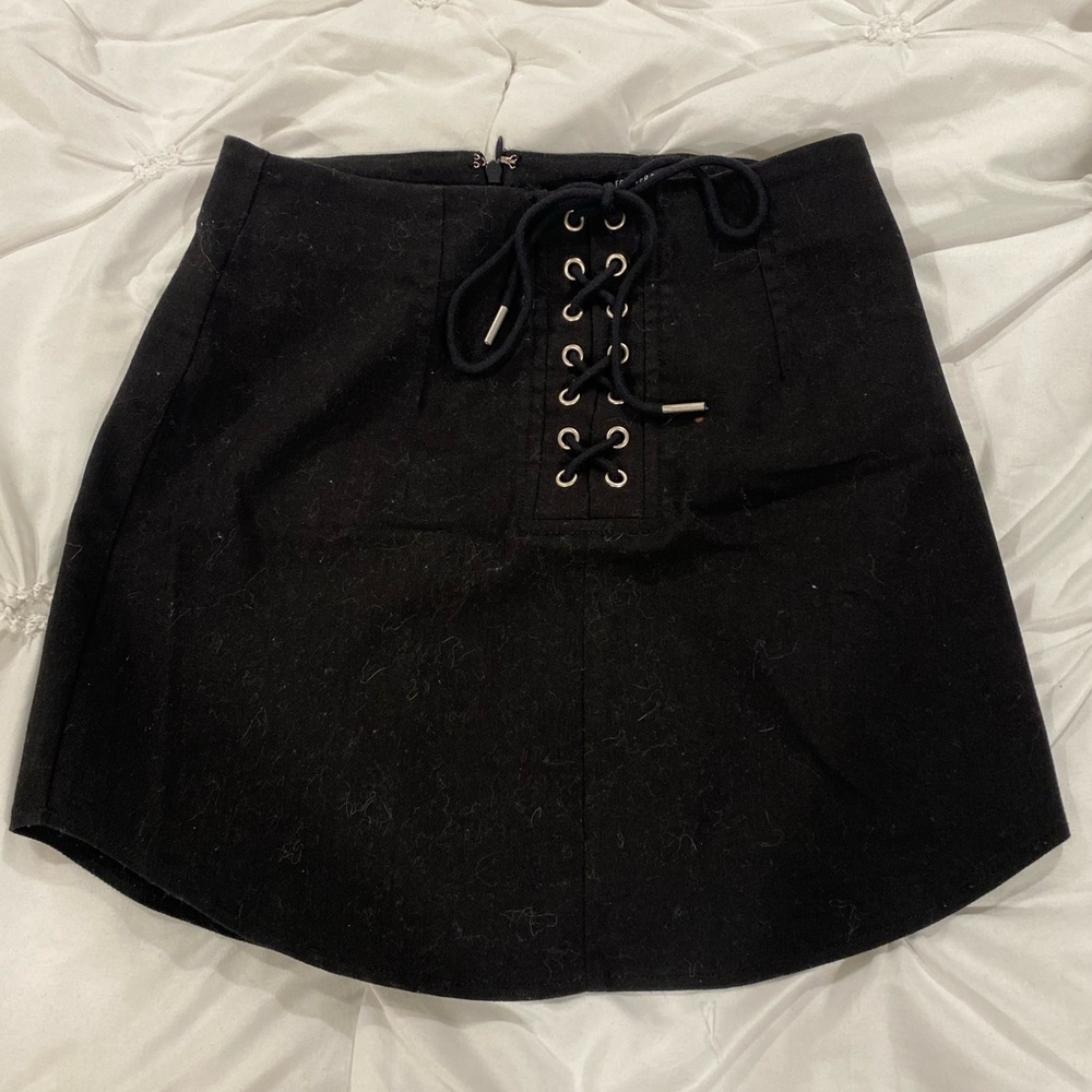 Black skirt, stretchy and super comfortable